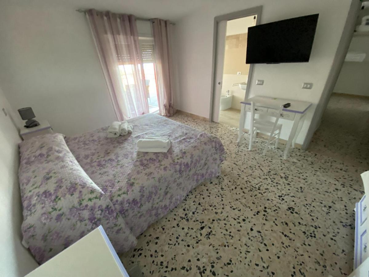 Affittacamere Il Vicoletto Aria Ona Villagrande Strisaili Eksteriør billede